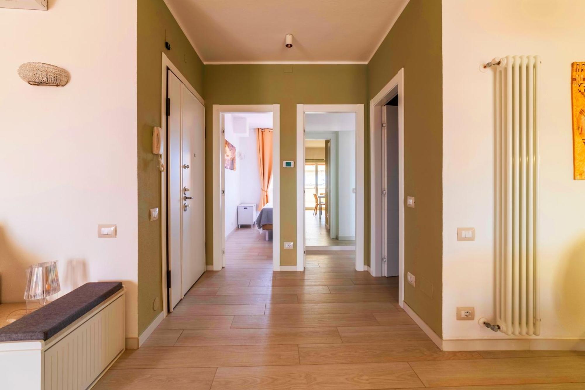 Attico Vista Mare Apartment Tirrenia